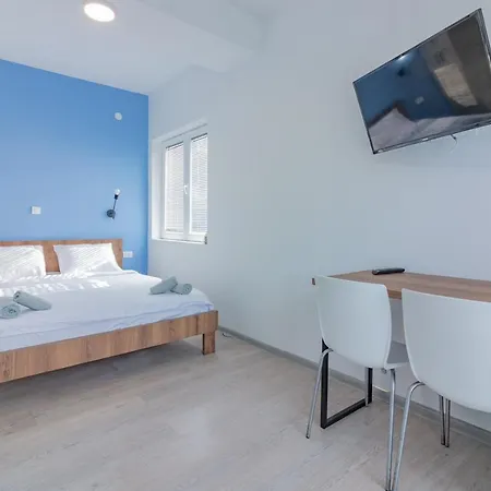 Guest house Agh Elite & *